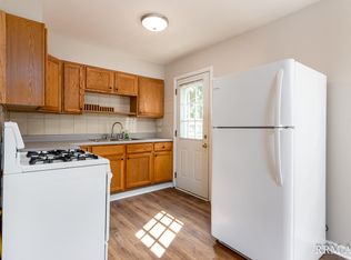 434 S Slusser St, Grayslake, IL 60030