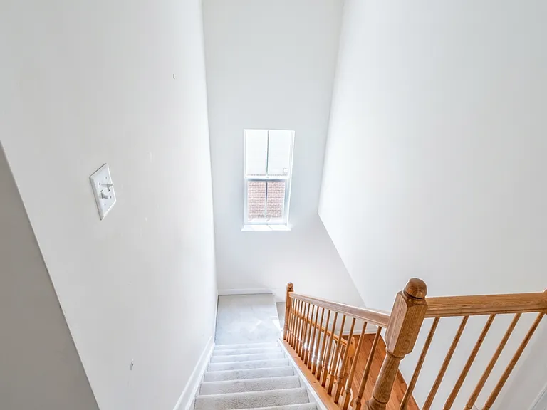 3921 Braveheart Cir — Photo 14