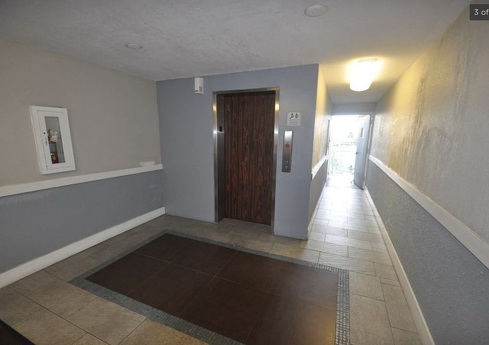 2nd image of 488 NW 165th St APT B516