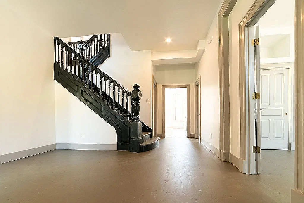 2524 Dwight Way — Photo 3