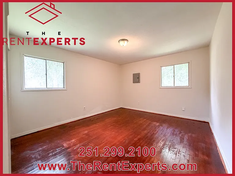 2554 Morningside Dr — Photo 9