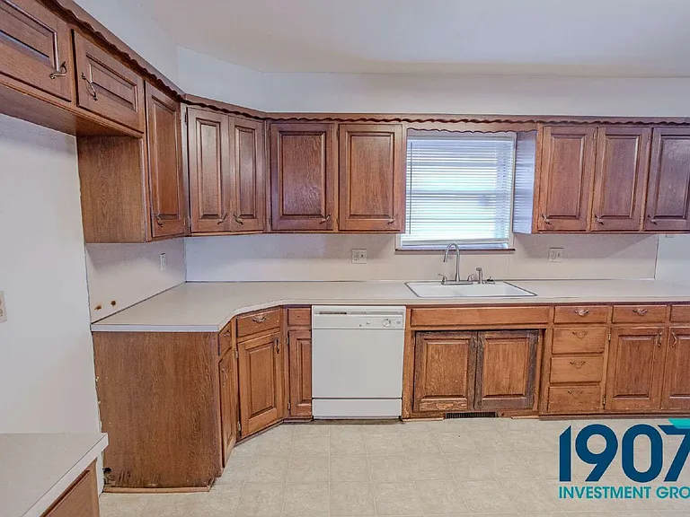 1101 SW 72nd St — Photo 20