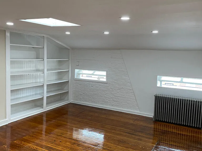 717 Park Ave #4F — Photo 2