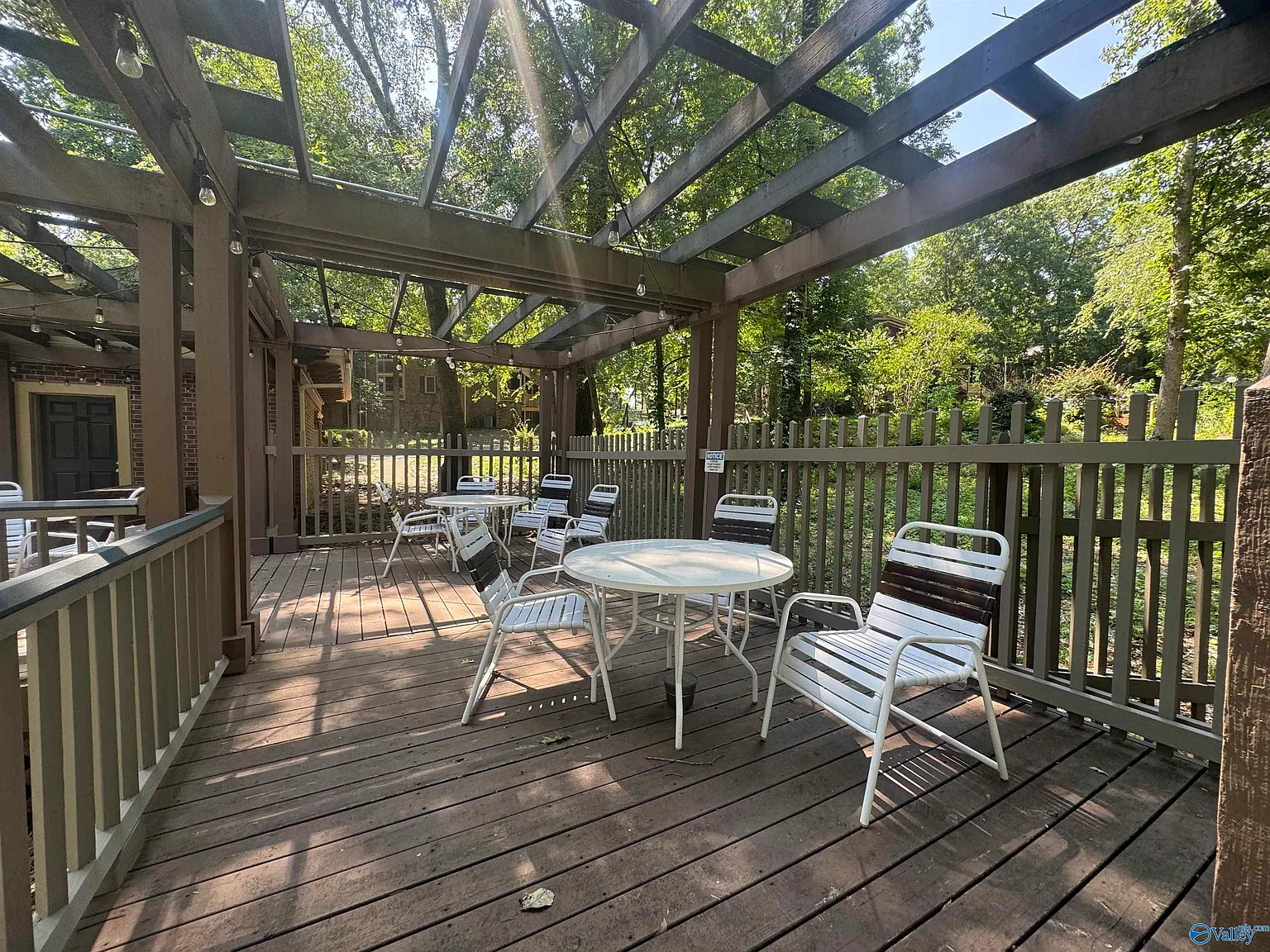 1 bed, 1.0 bath, 790 sqft, $999 — Photo 2