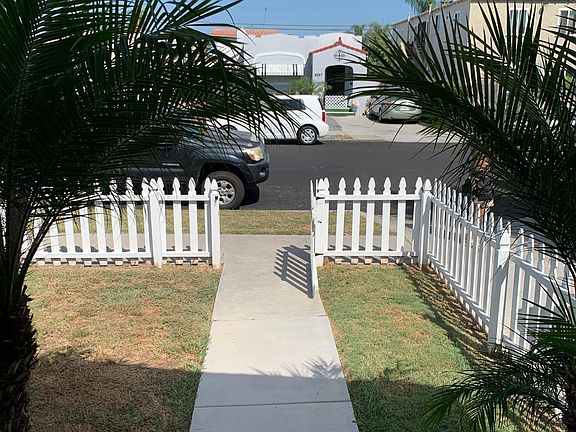 3rd image of 4546 Wilson Ave