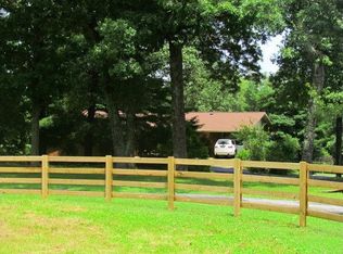 195 Benfield Dr, Taylorsville, NC 28681