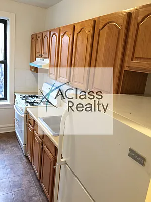 Rented by A Class Realty Corp | media 16