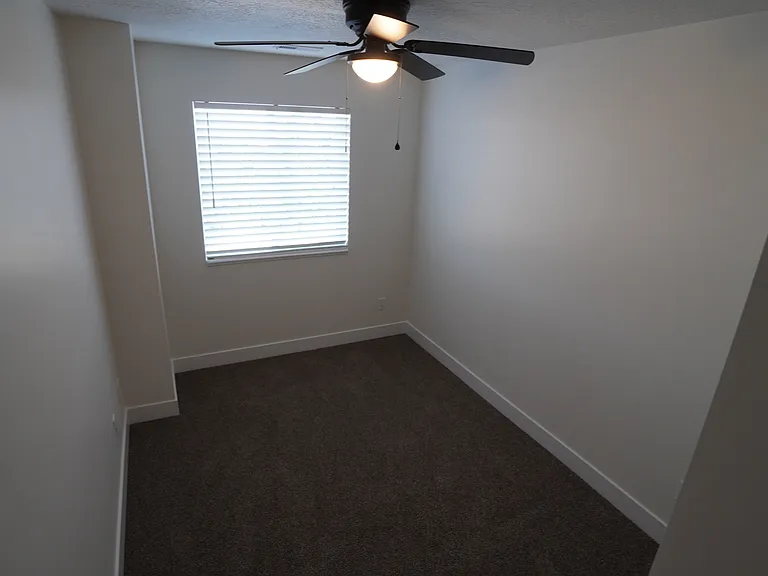 1570 S 150 W — Photo 18