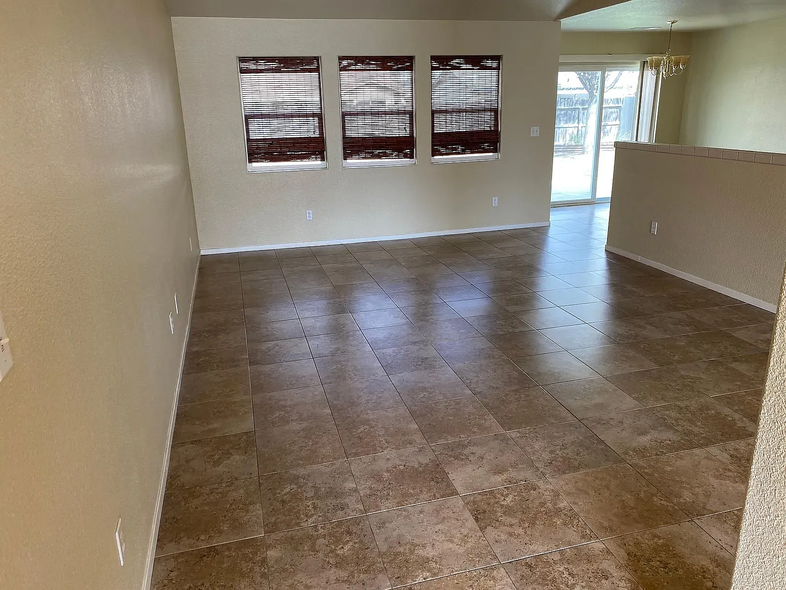 3 bed, 1556 sqft, $2,200 — Photo 4