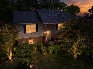538 Delores Dr, Dandridge, TN 37725