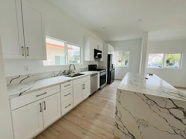 482 S Hamel Rd — Photo 12