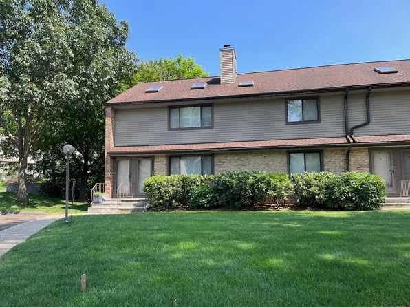 2289 Bedford St #H12, Stamford, CT 06902