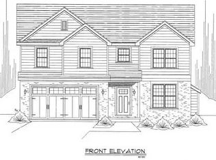 8864 Birchfield Rd, Sylvania, OH 43560