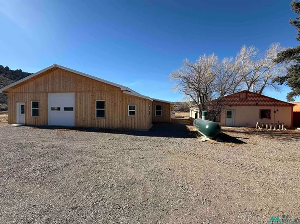 52 County Road 443, Tierra Amarilla, NM 87575
