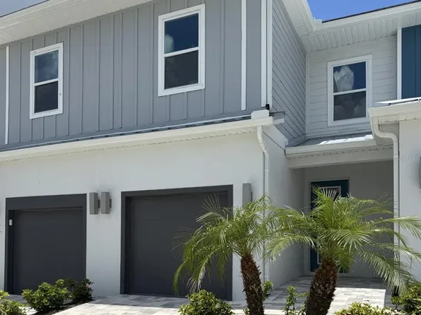7917 NW Spectrum Dr, Kissimmee, FL 34747