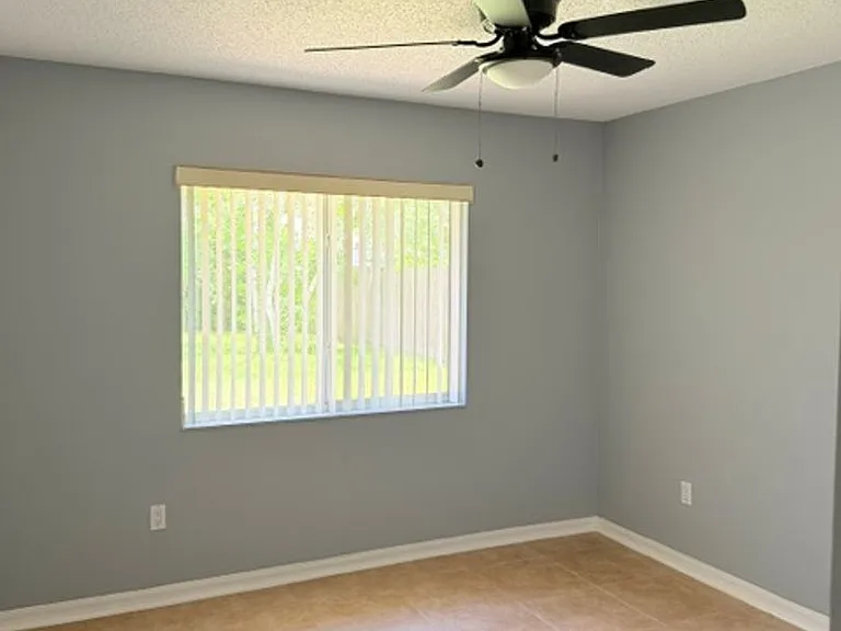 20 Palm Ln — Photo 10