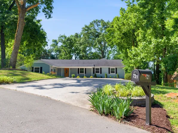 721 Stirrup Ct, Nashville, TN 37221