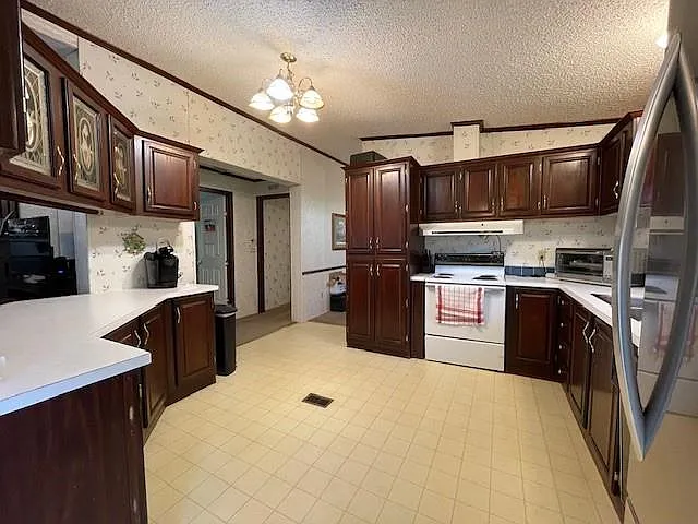 475 Deerfield Rd — Photo 14