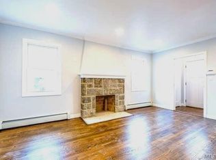 12 Dale Ave, Hempstead, NY 11550