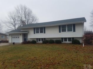 808 Pamela St, Moravia, IA 52571