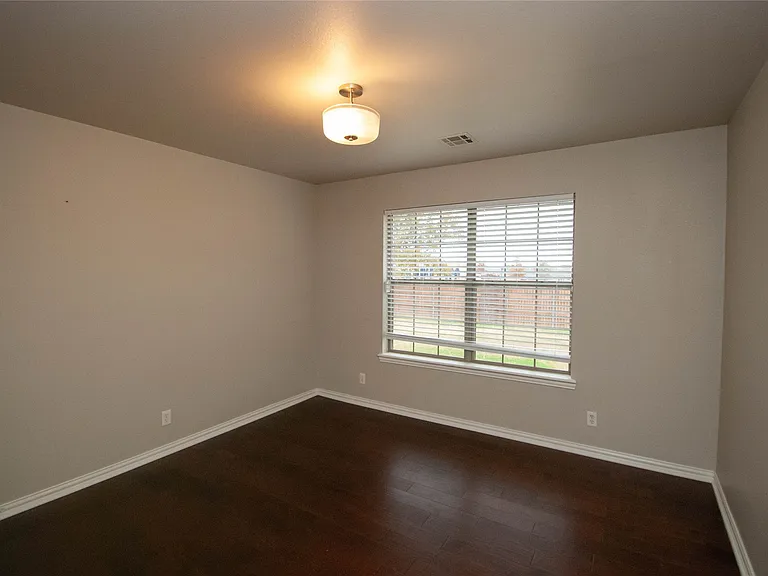 837 E Vancouver St — Photo 28