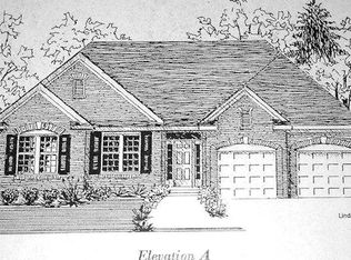 8270 Asbury Ln, Cincinnati, OH 45243