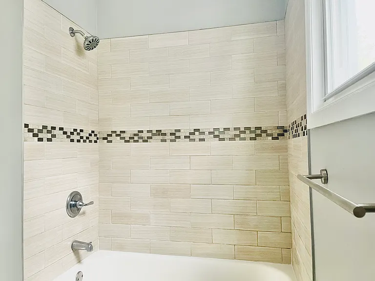 157 N 16th St #2 — Photo 6