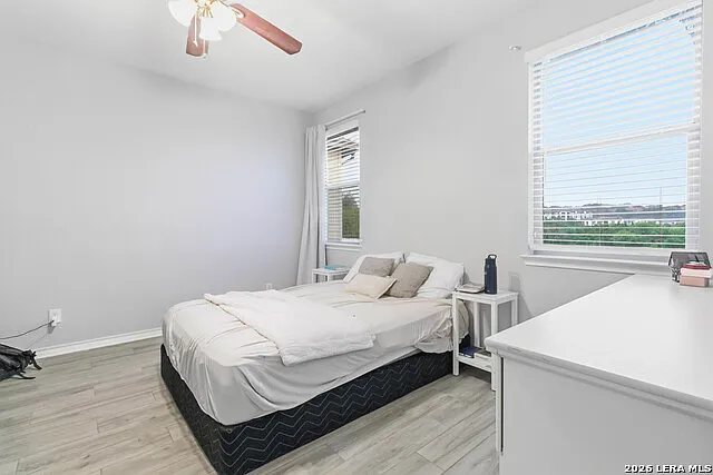 21518 Andrews Gdn — Photo 11