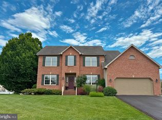 4 Spring View Ct, Mechanicsburg, PA 17050