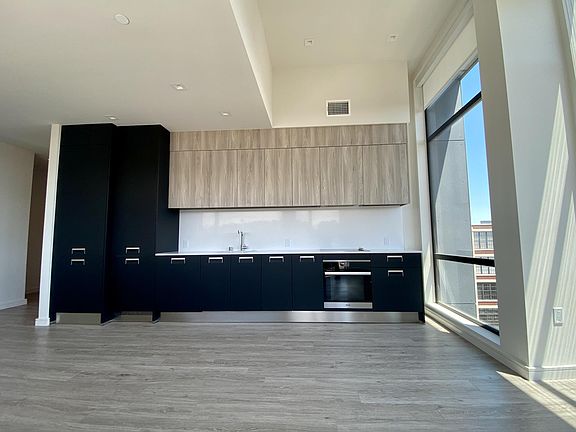 2nd image of 2290 3rd St #606
