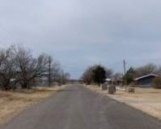 Exterior Neighborhood (street photo)