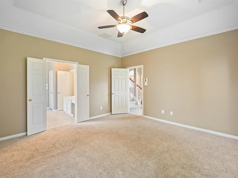 406 Stockbridge Ln — Photo 15