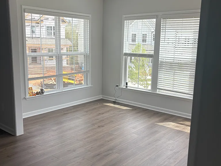 152 Highpointe Dr — Photo 15