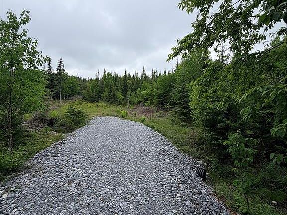 2nd image of Meadow Cove Rd