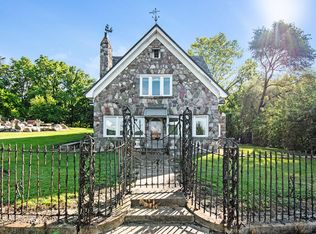 425 S Broadway St, Cassopolis, MI 49031