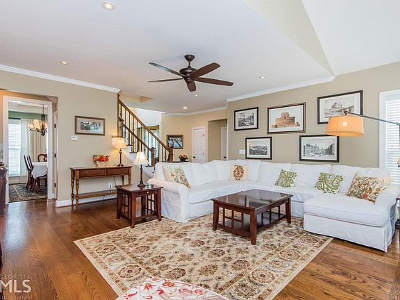 4th image of 1227 Bickham Way SE