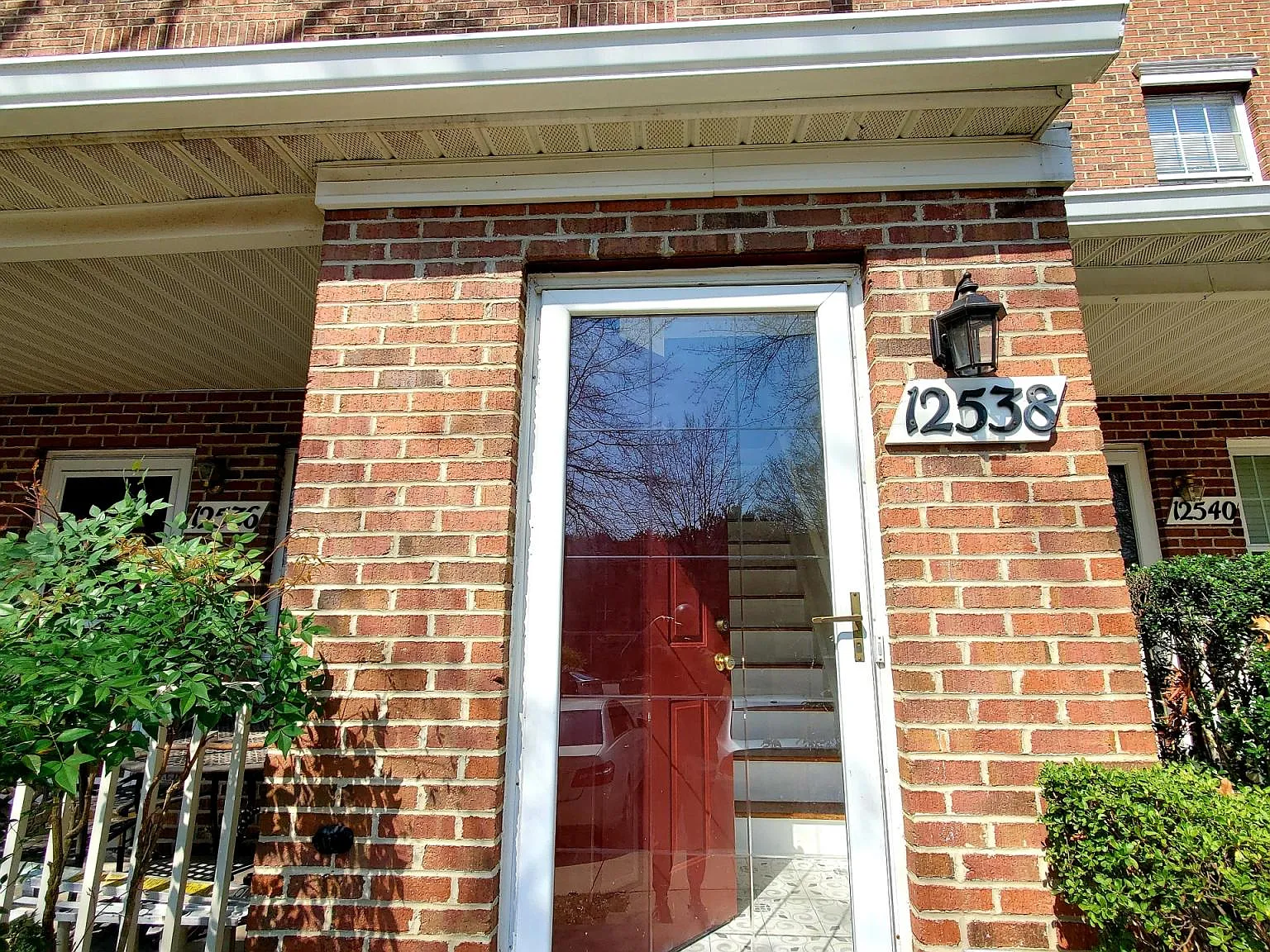 3 bed, 1144 sqft, $2,600 — Photo 1