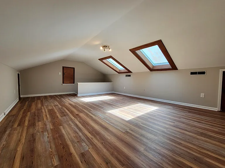 1003 Law Ln — Photo 23