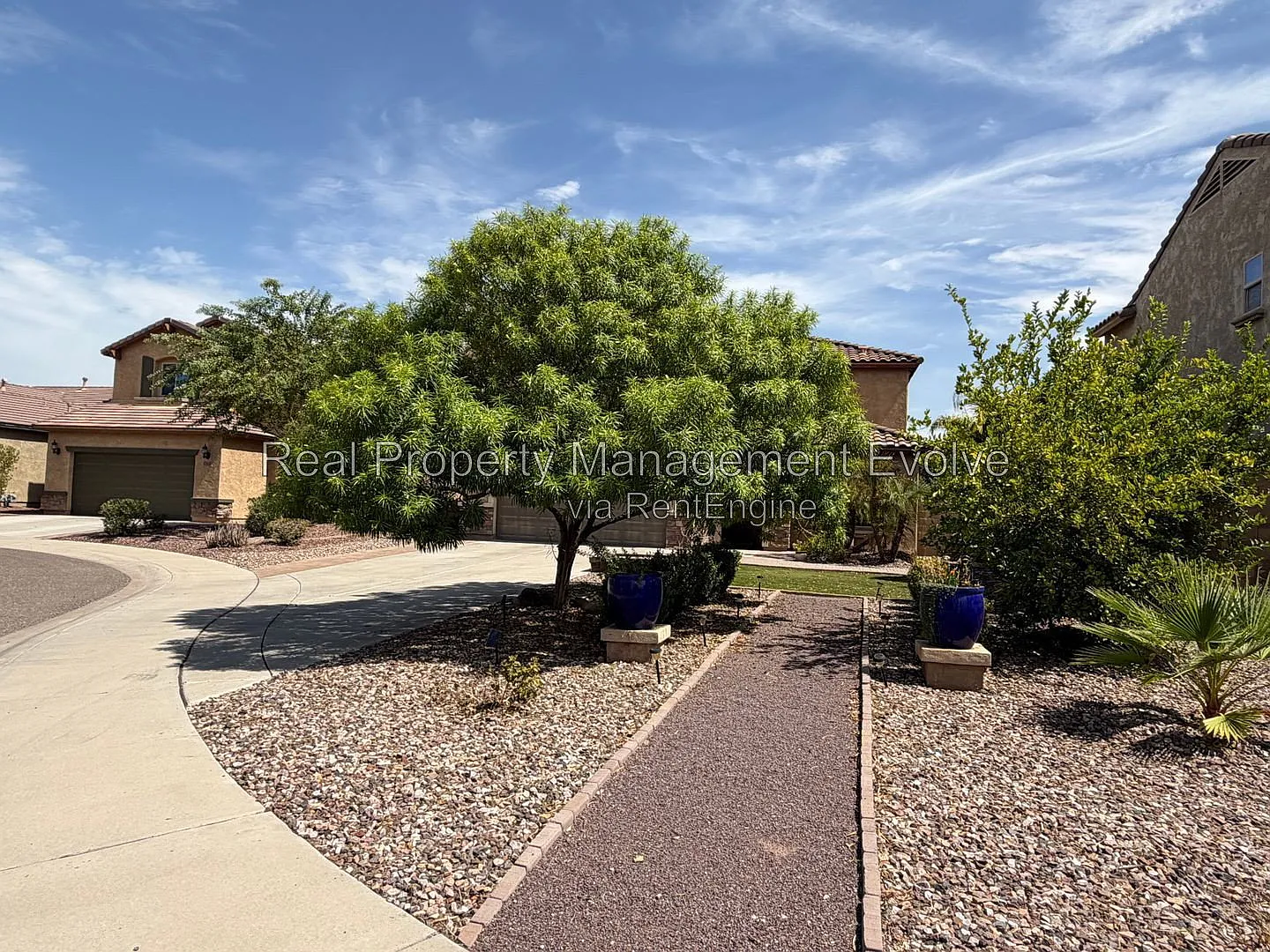 4 bed, 3.5 bath, 2826 sqft, $3,995 — Photo 4