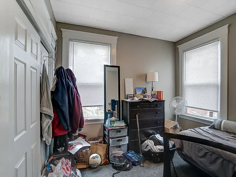 350 Volkert Ave — Photo 16