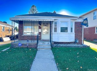 14897 Warwick Ave, Allen Park, MI 48101