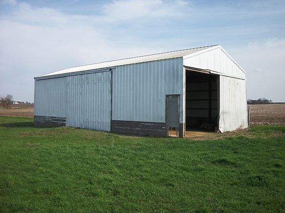 60' x 25' est.