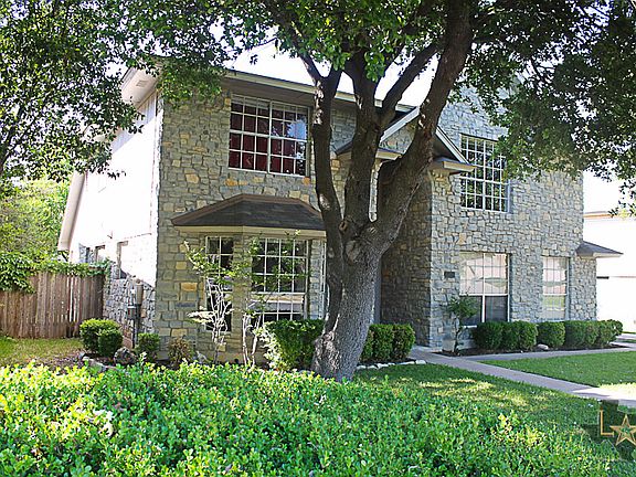 2nd image of 8438 Fern Bluff Ave