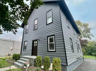 51 S Seymour Ave #1, Grayslake, IL