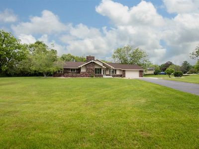 7232 Grosbeak Trl, Roscoe, IL, 61073