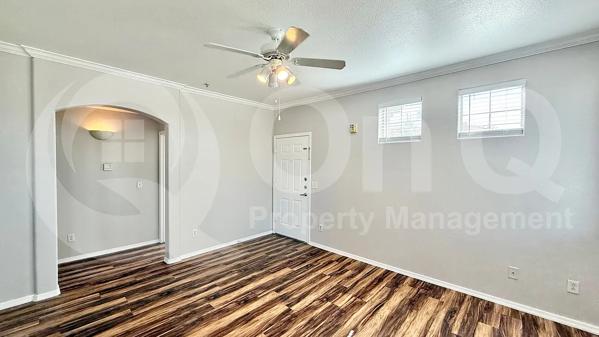 2 bed, 2.0 bath, 1056 sqft, $1,475 — Photo 3