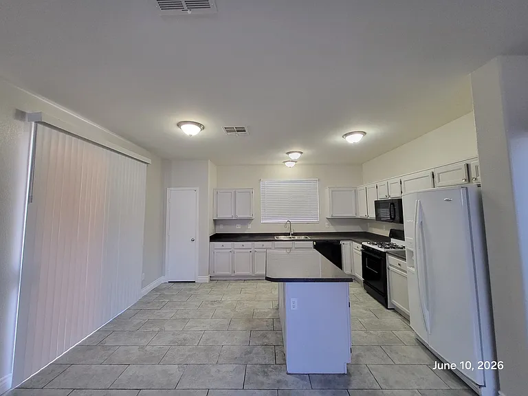 109 Montesol Dr — Photo 6