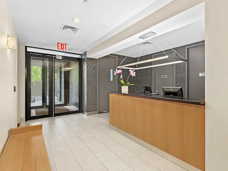 48-21 5th St #2H — Photo 17