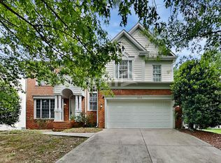 5802 Swanston Dr, Charlotte, NC 28269