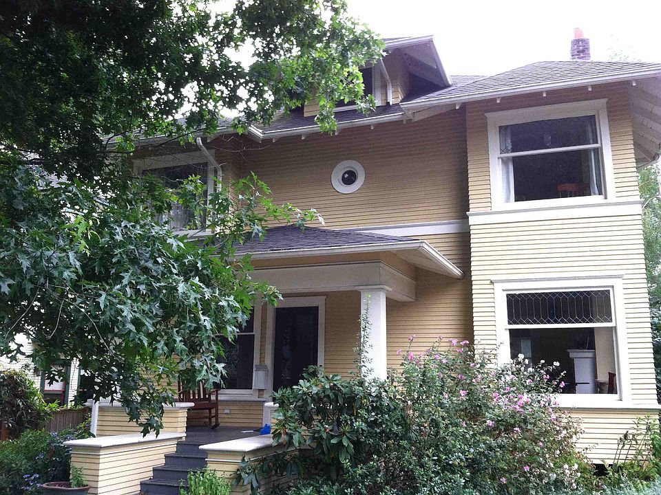 2nd image of 5806 16th Ave NE